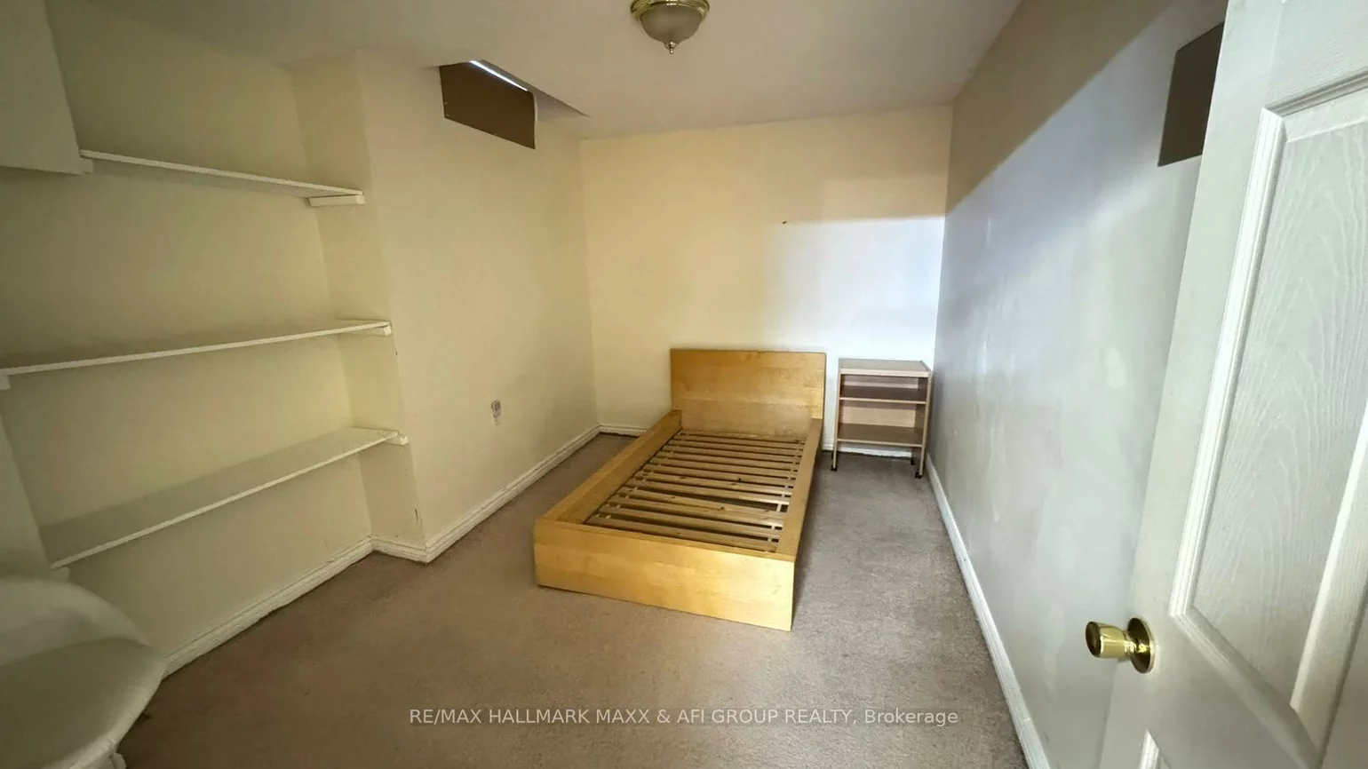 316, Valleymede, Doncrest, Richmond Hill