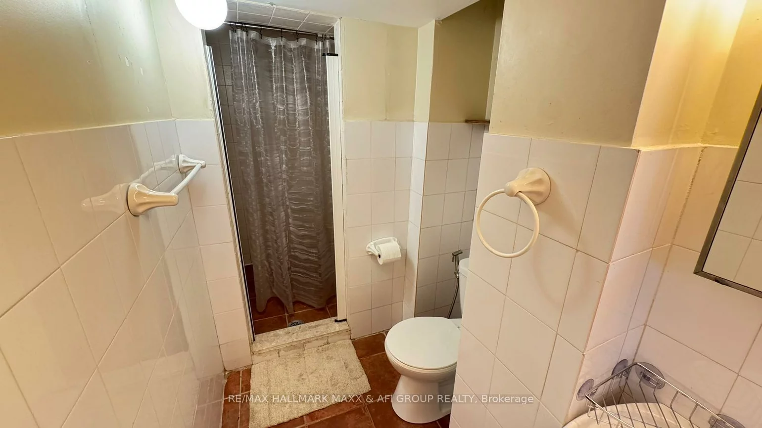 316, Valleymede, Doncrest, Richmond Hill