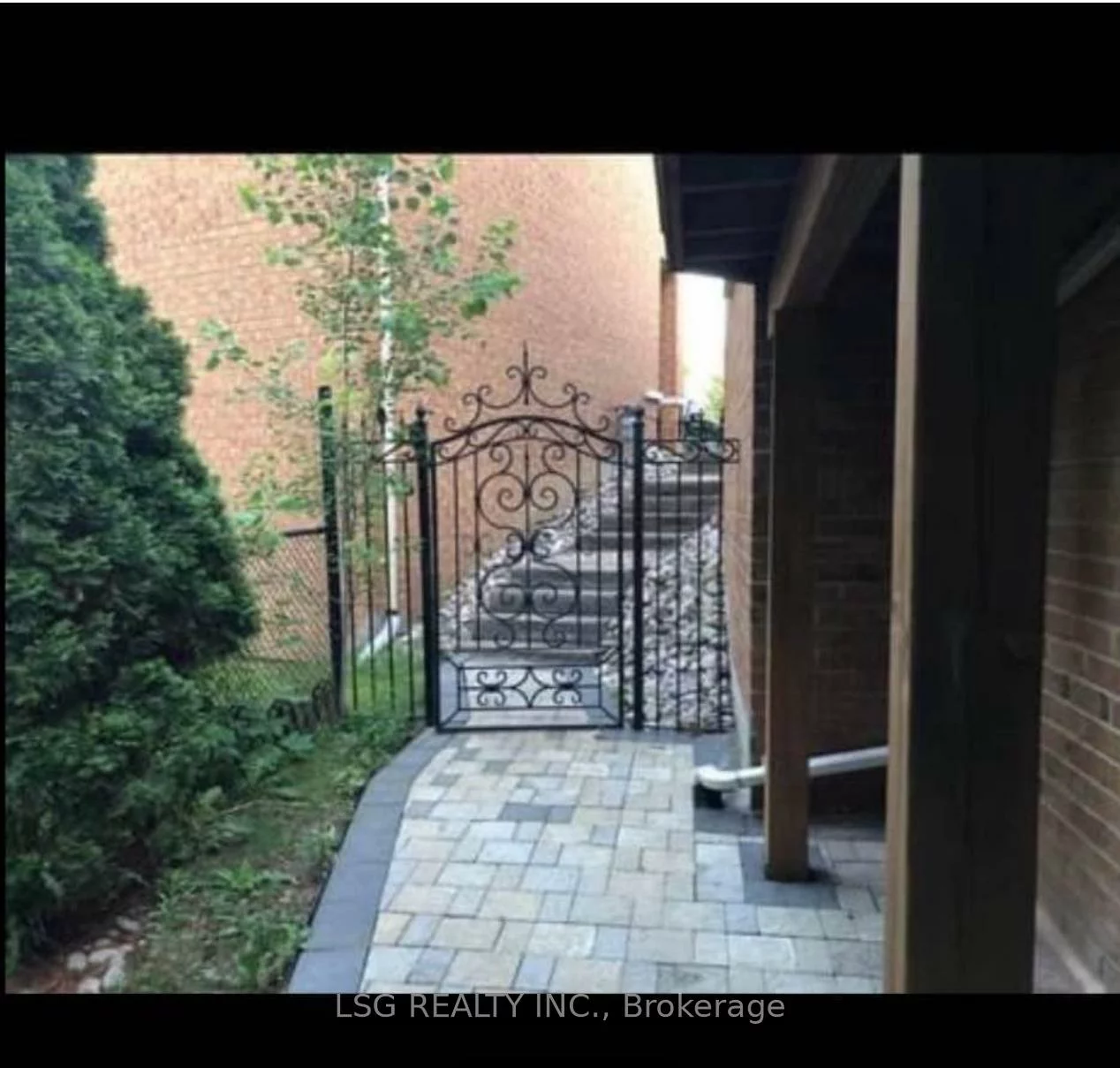 180, Estate Garden, Oak Ridges, Richmond Hill