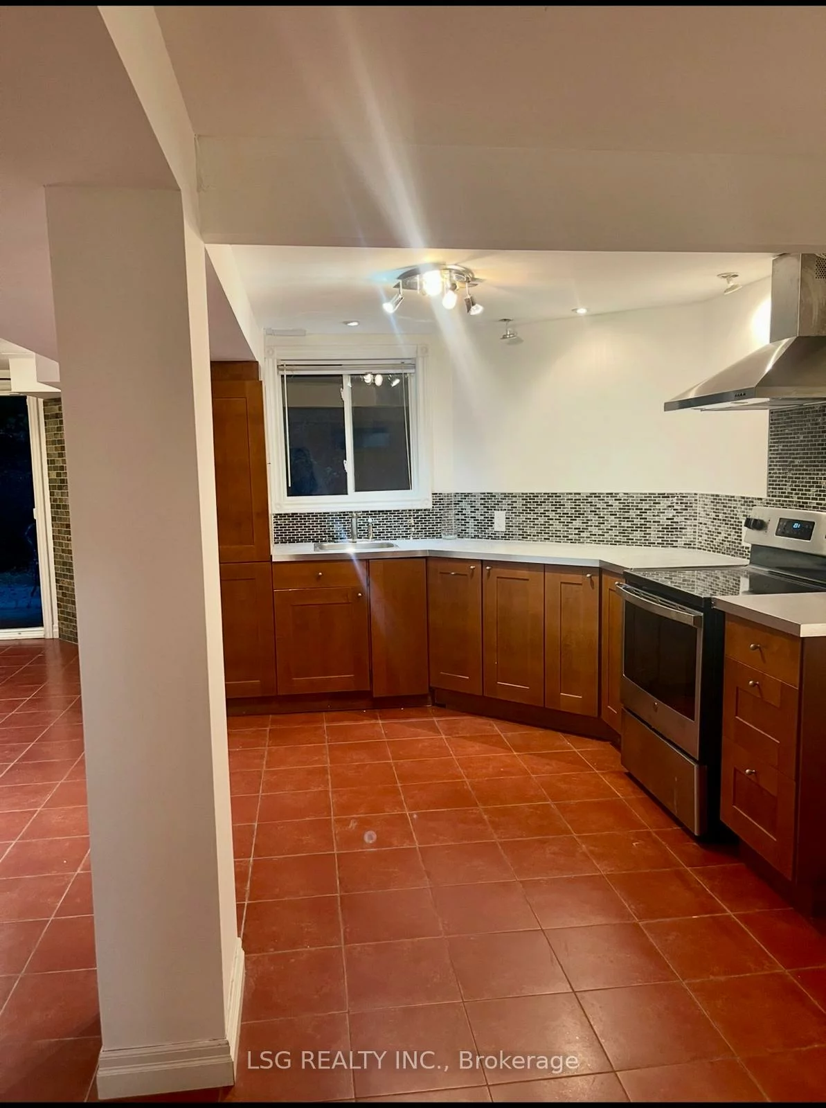 180, Estate Garden, Oak Ridges, Richmond Hill