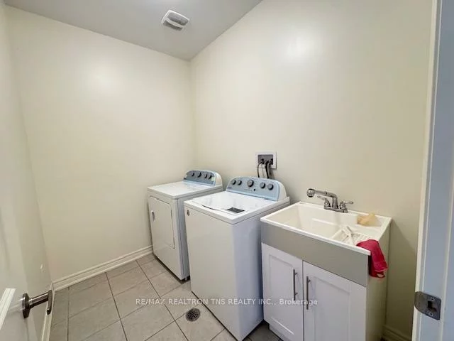 9440, Bayview, Observatory, Richmond Hill