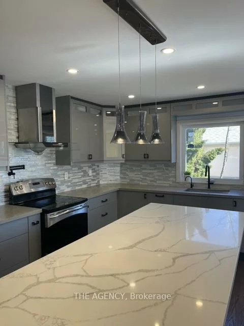 9031, Yonge, Langstaff, Richmond Hill