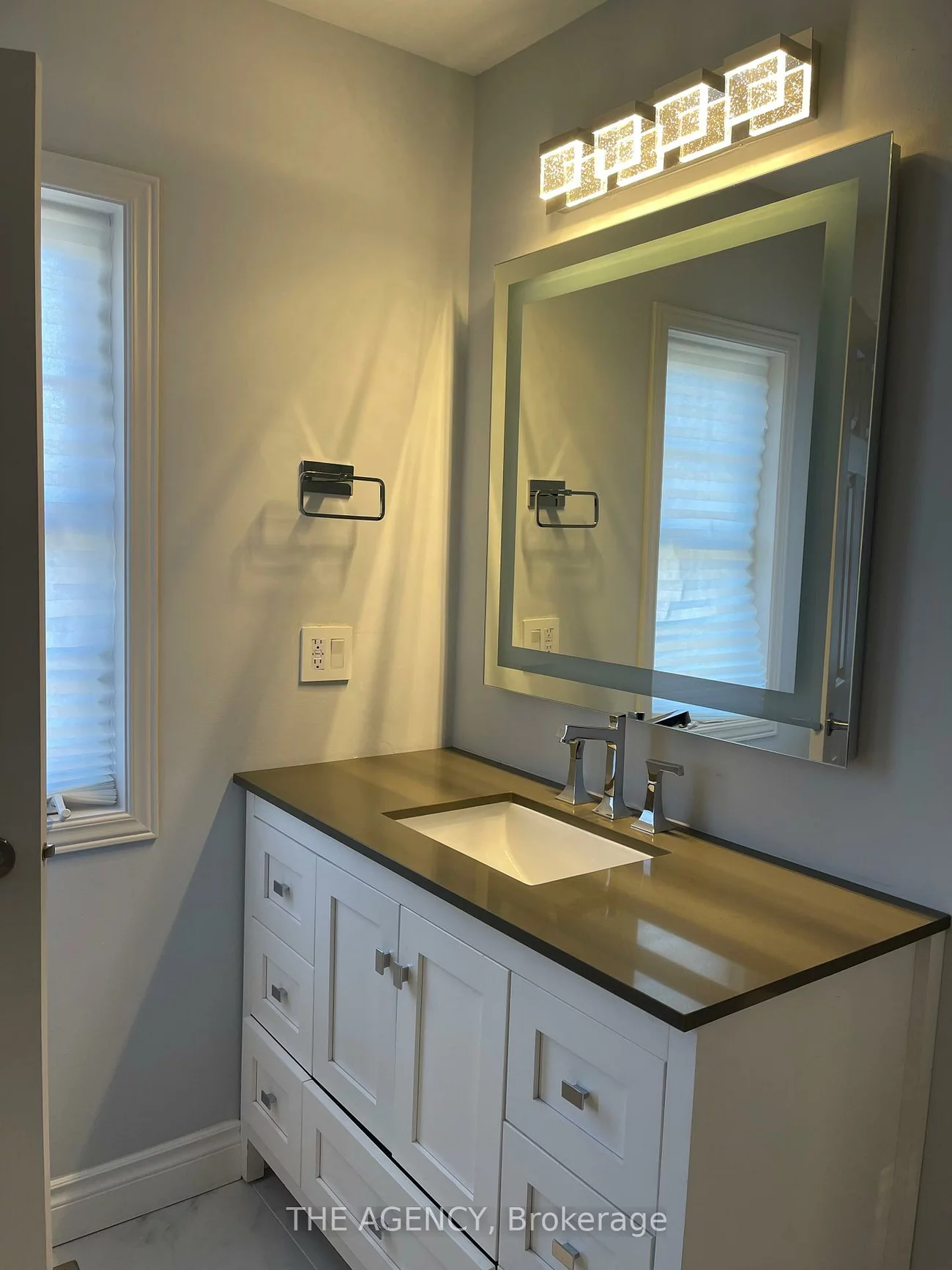 9031, Yonge, Langstaff, Richmond Hill