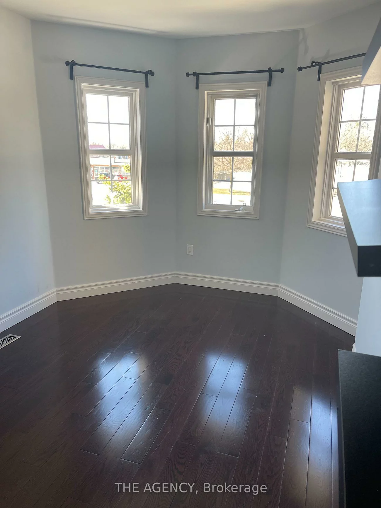 9031, Yonge, Langstaff, Richmond Hill