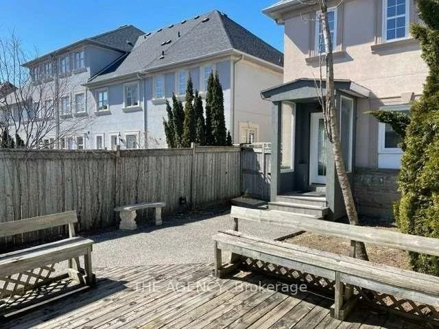 9031, Yonge, Langstaff, Richmond Hill