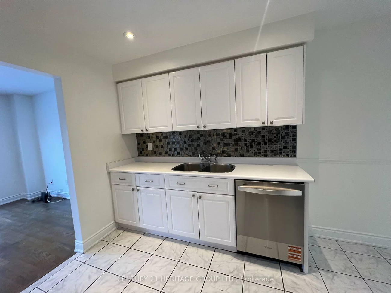 160, Don Head Village, North Richvale, Richmond Hill