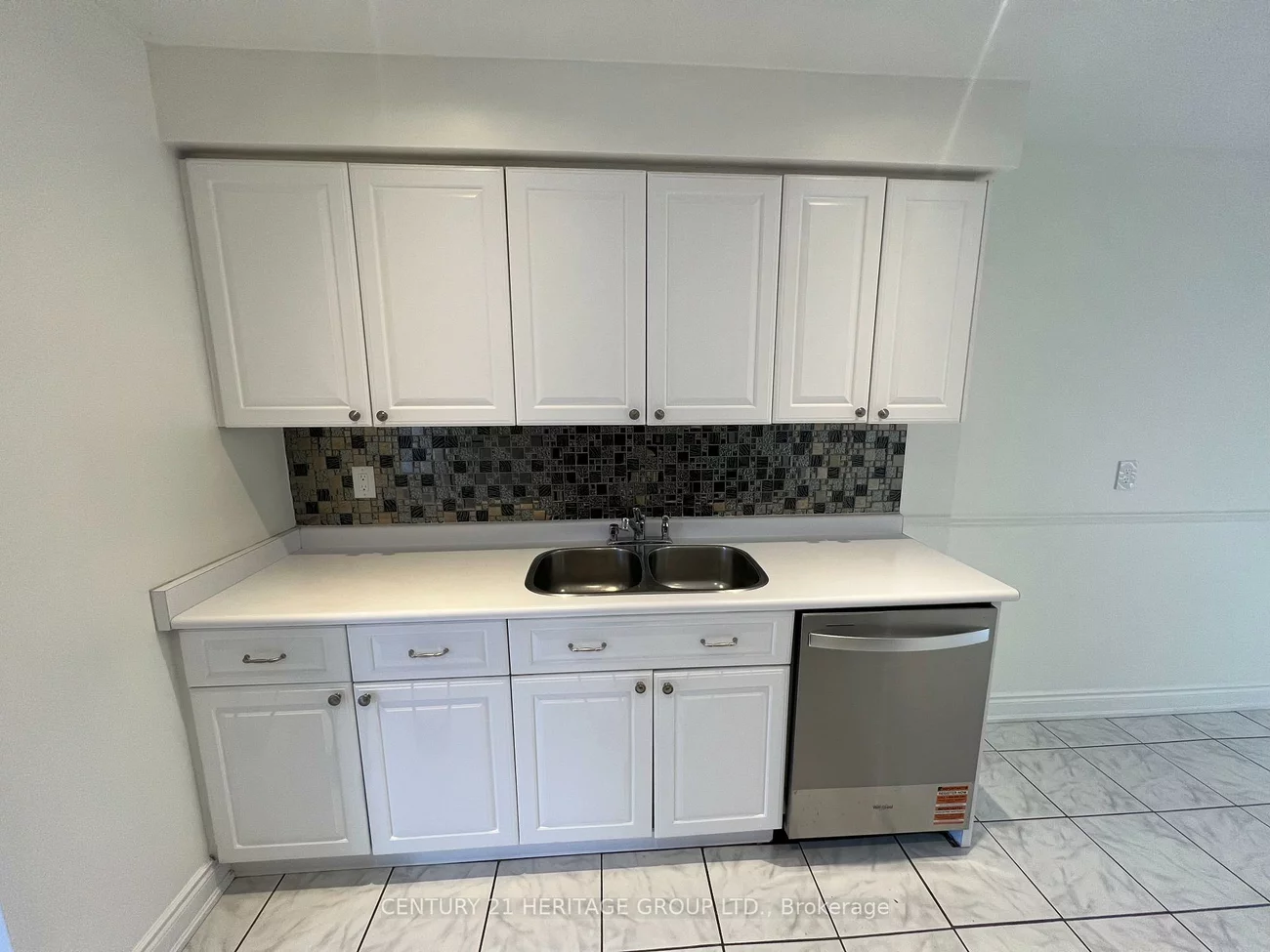 160, Don Head Village, North Richvale, Richmond Hill