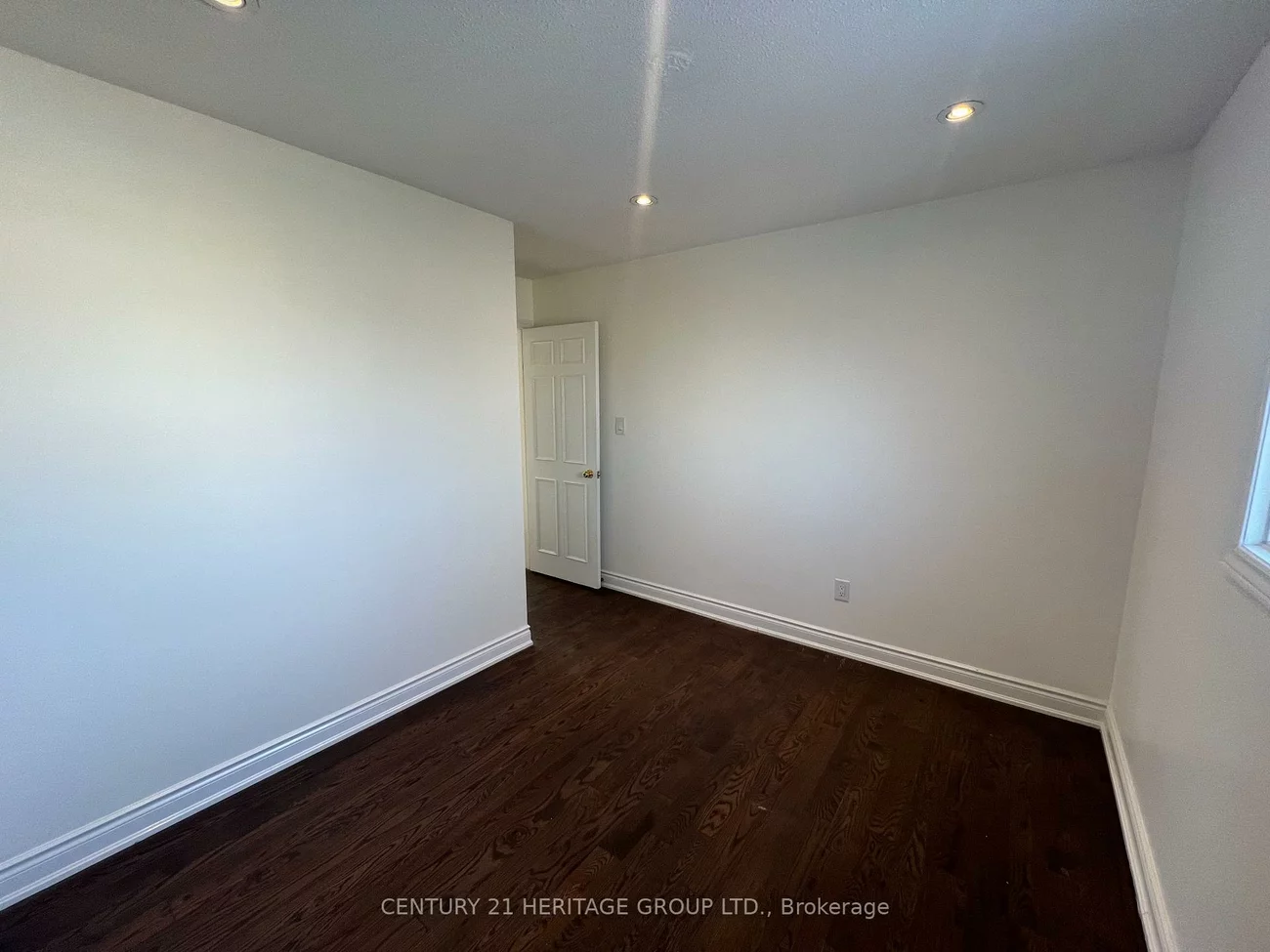 160, Don Head Village, North Richvale, Richmond Hill