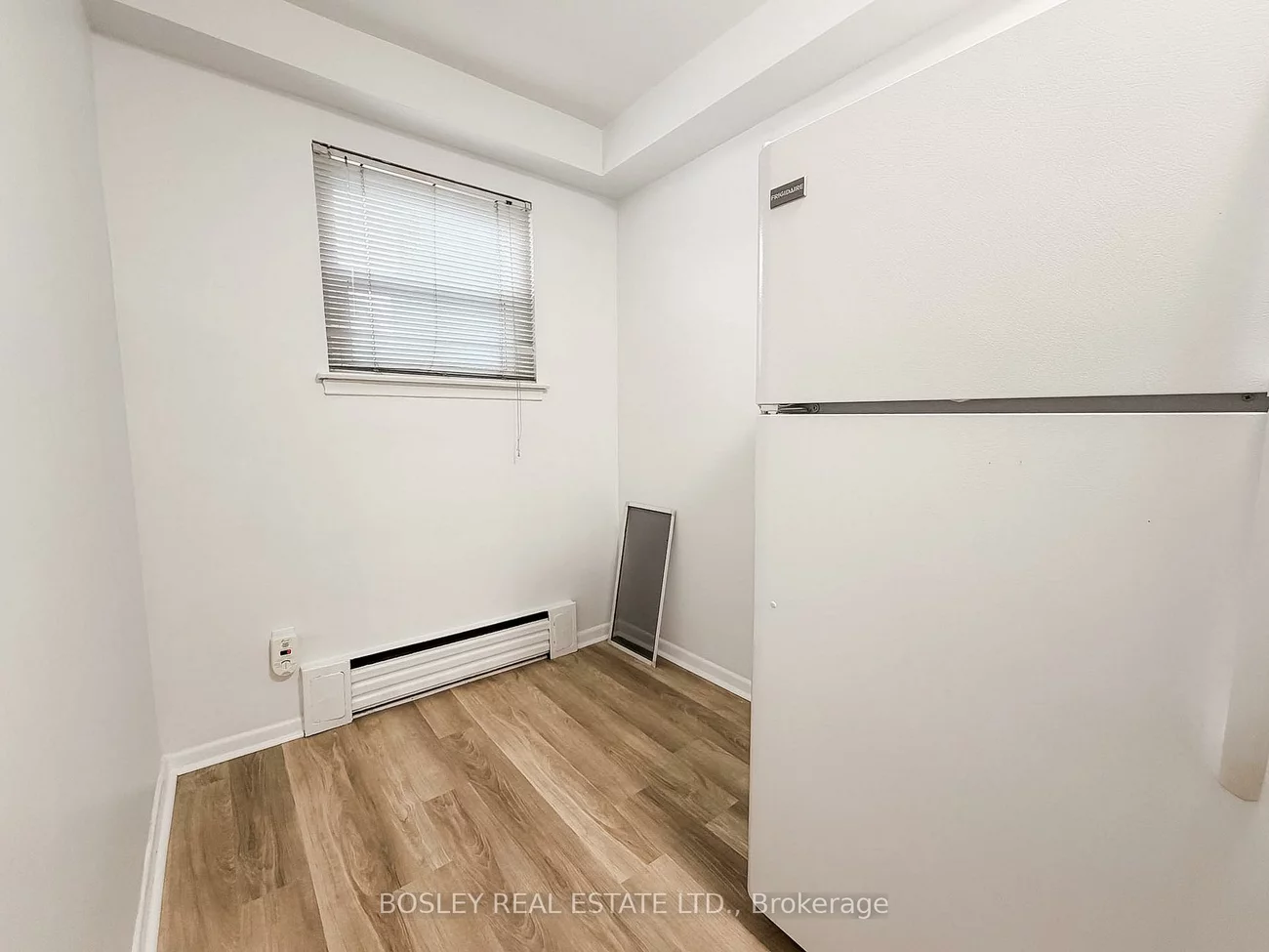 9928A, Bayview, Harding, Richmond Hill