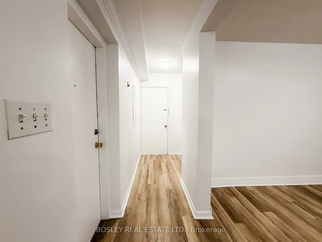 9928A, Bayview, Harding, Richmond Hill