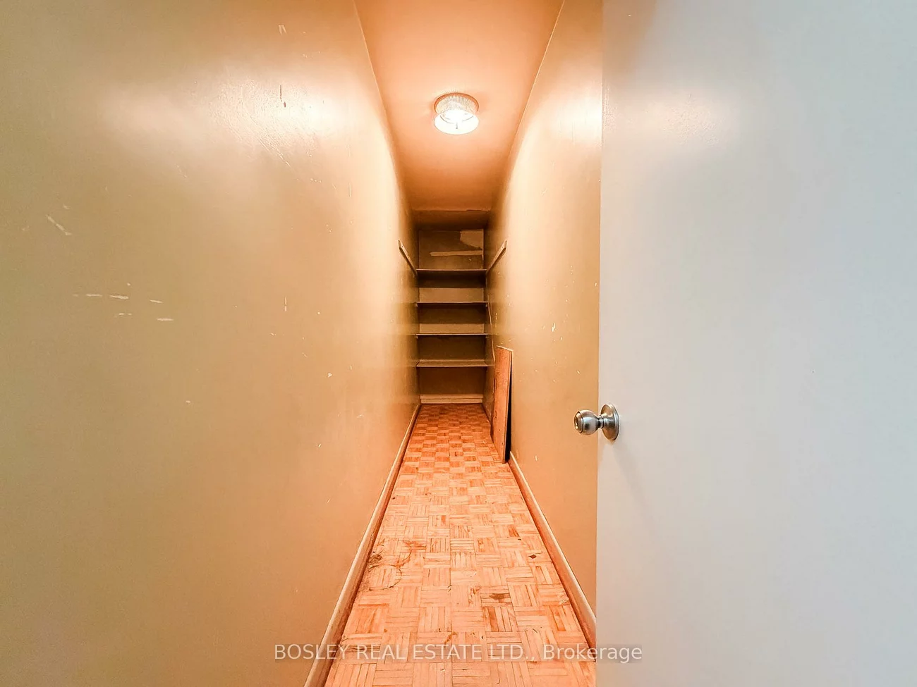 9928A, Bayview, Harding, Richmond Hill