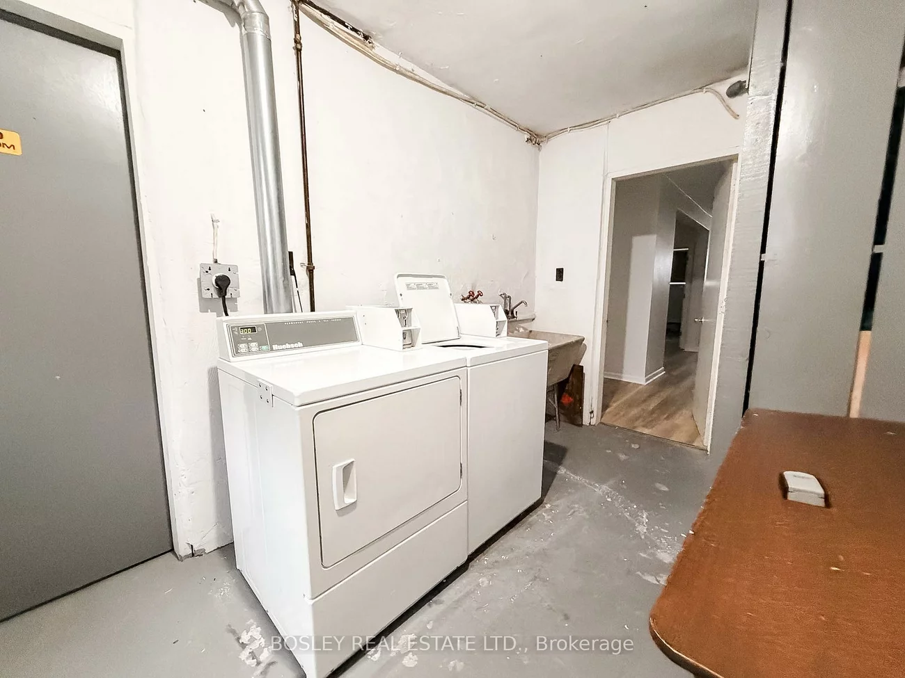 9928A, Bayview, Harding, Richmond Hill