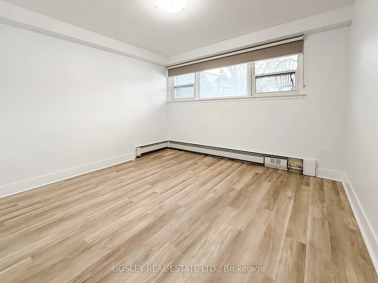 9928A, Bayview, Harding, Richmond Hill