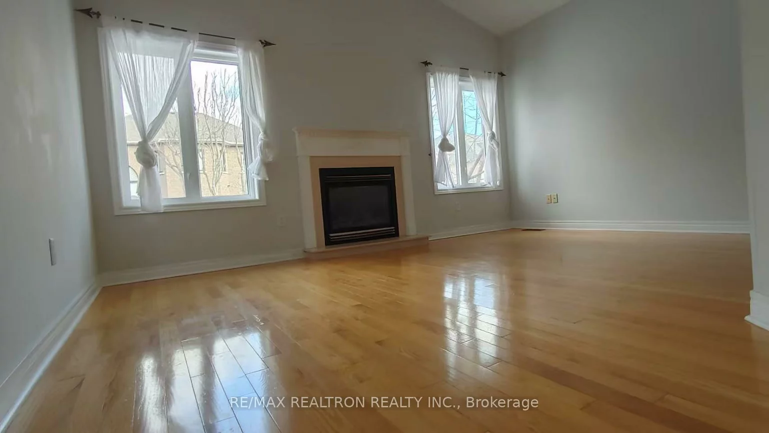 53, Shadow Falls, Jefferson, Richmond Hill