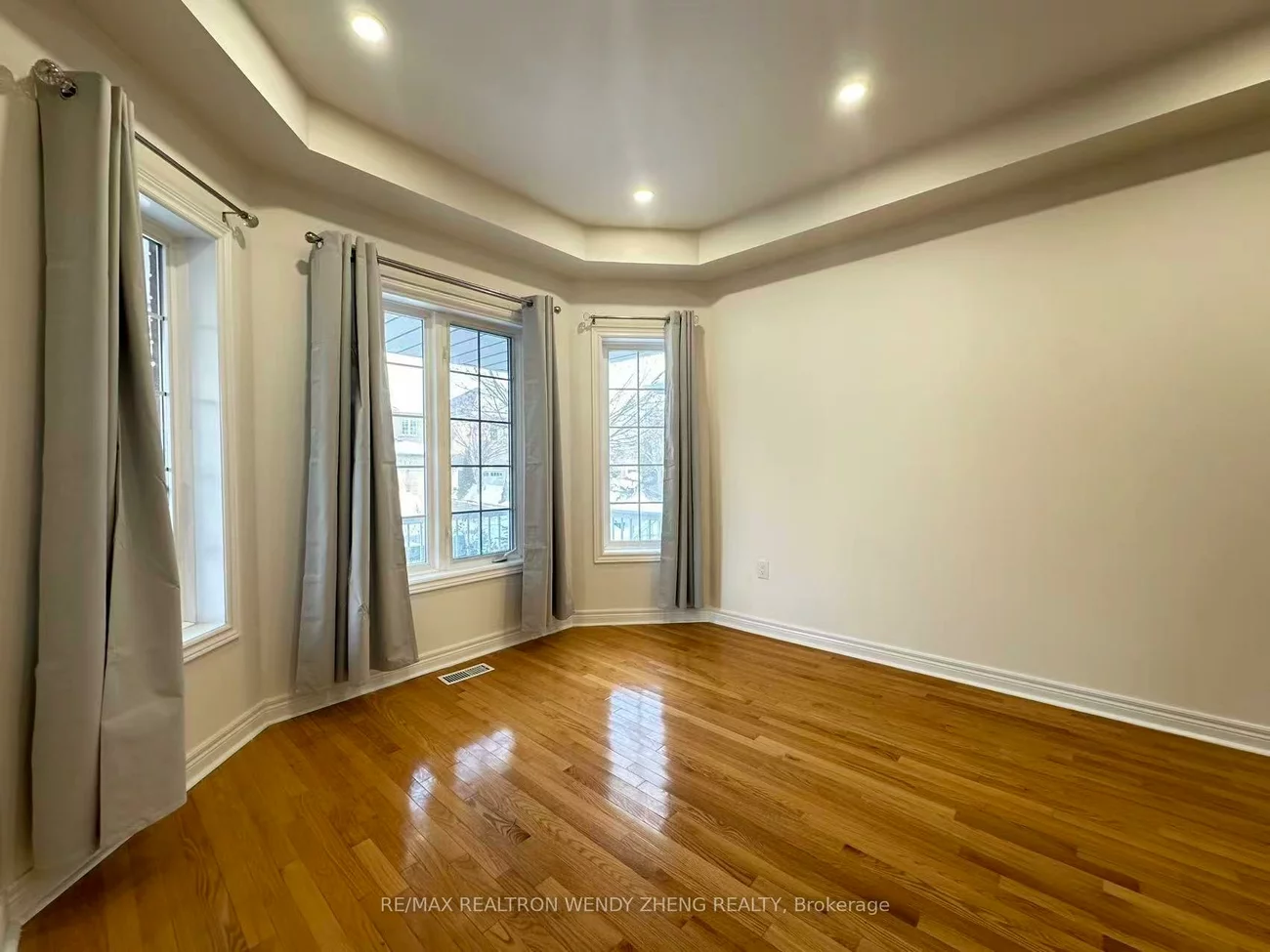 29, Libra, Rouge Woods, Richmond Hill