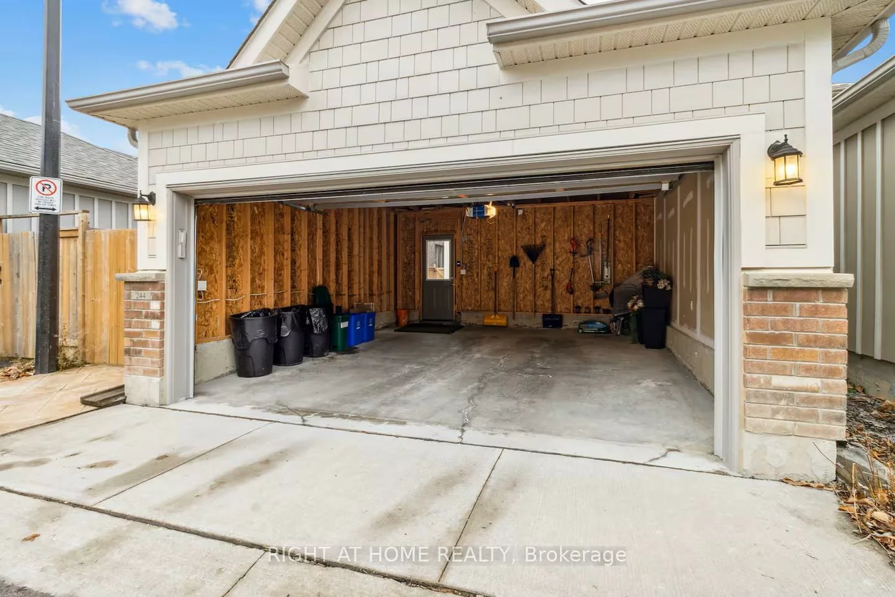 244, Paradelle, Oak Ridges Lake Wilcox, Richmond Hill