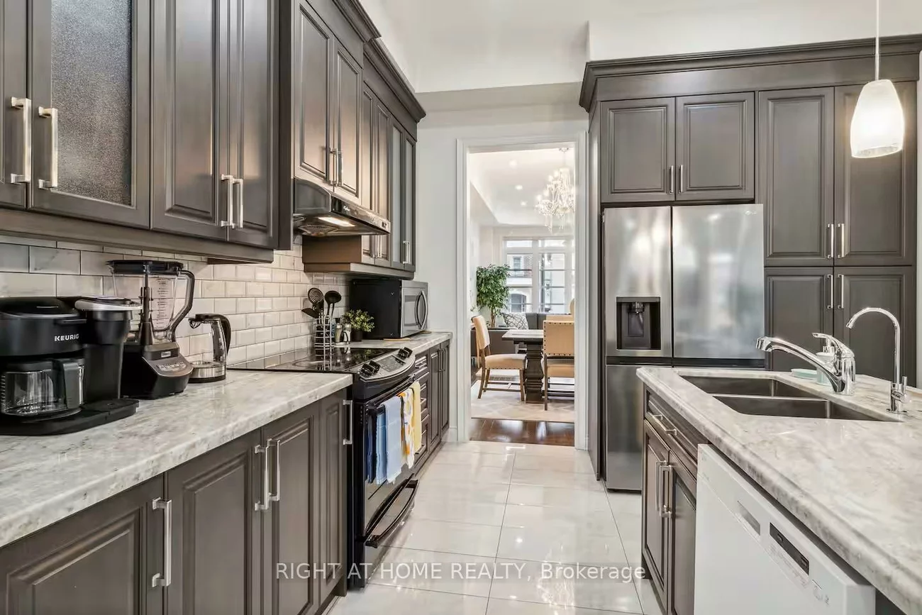 244, Paradelle, Oak Ridges Lake Wilcox, Richmond Hill