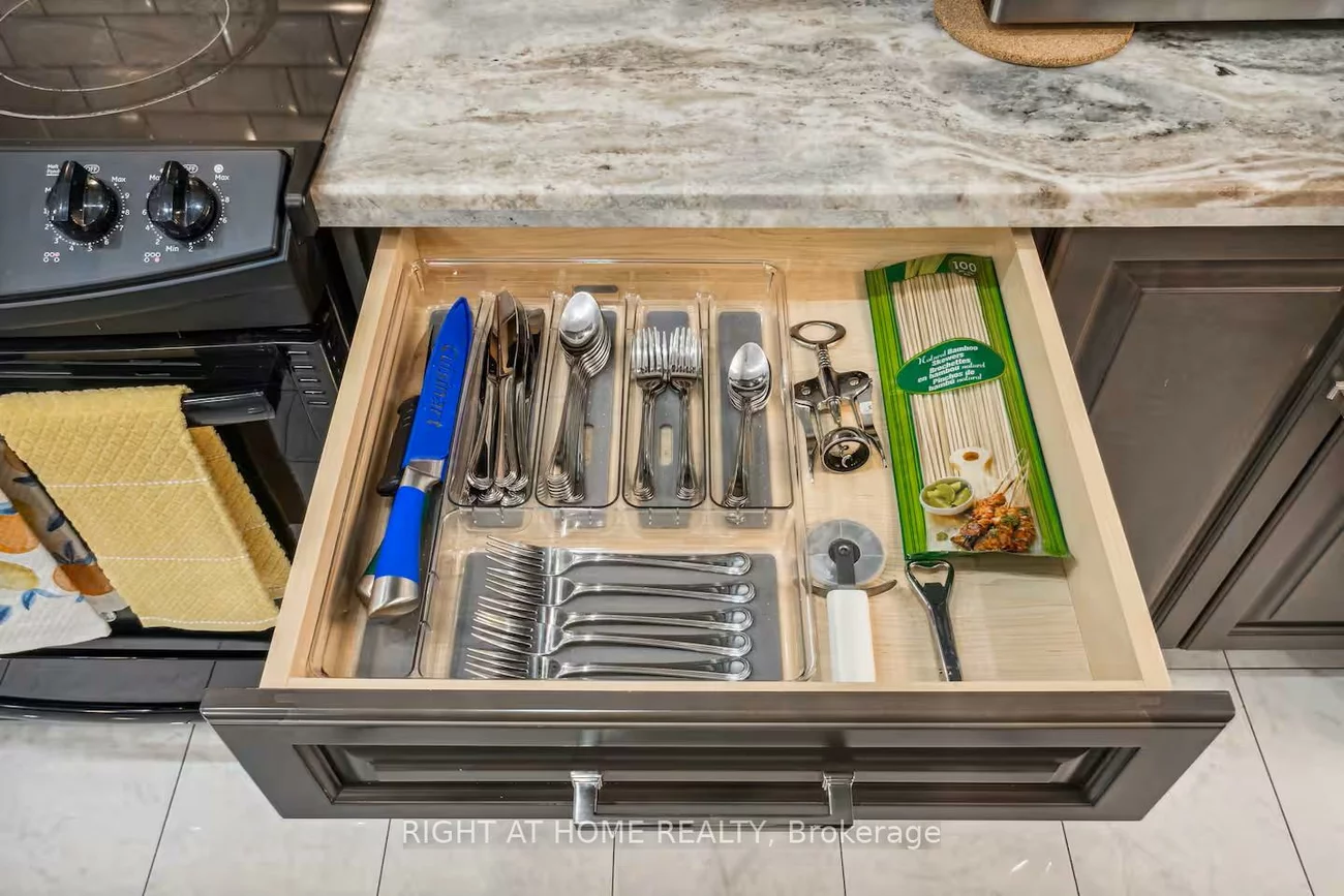 244, Paradelle, Oak Ridges Lake Wilcox, Richmond Hill