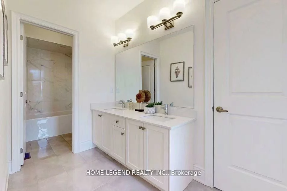 40, Meteorite, Observatory, Richmond Hill