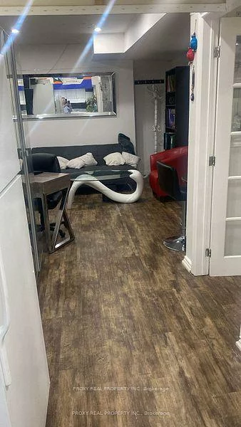 193, Selwyn, Jefferson, Richmond Hill