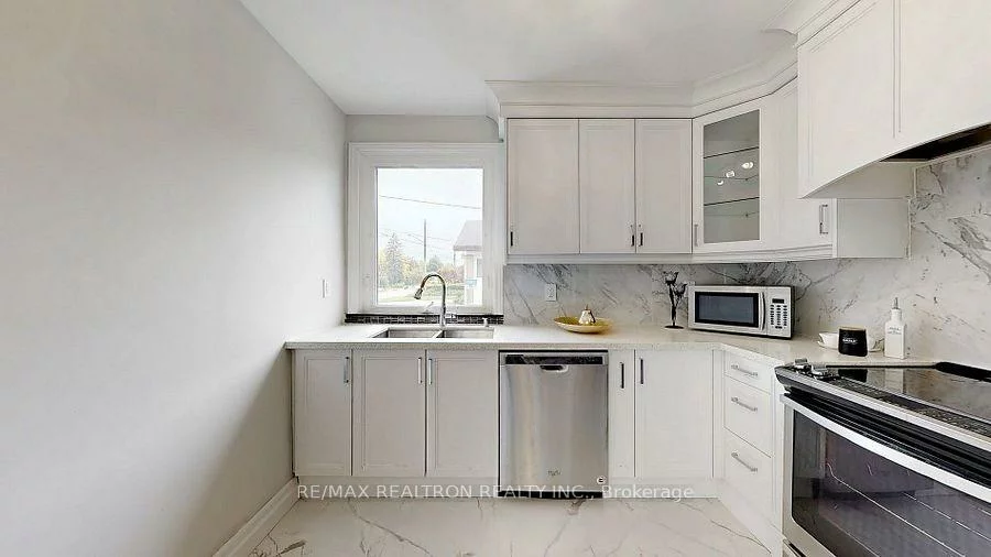 319, Taylor Mills, Crosby, Richmond Hill