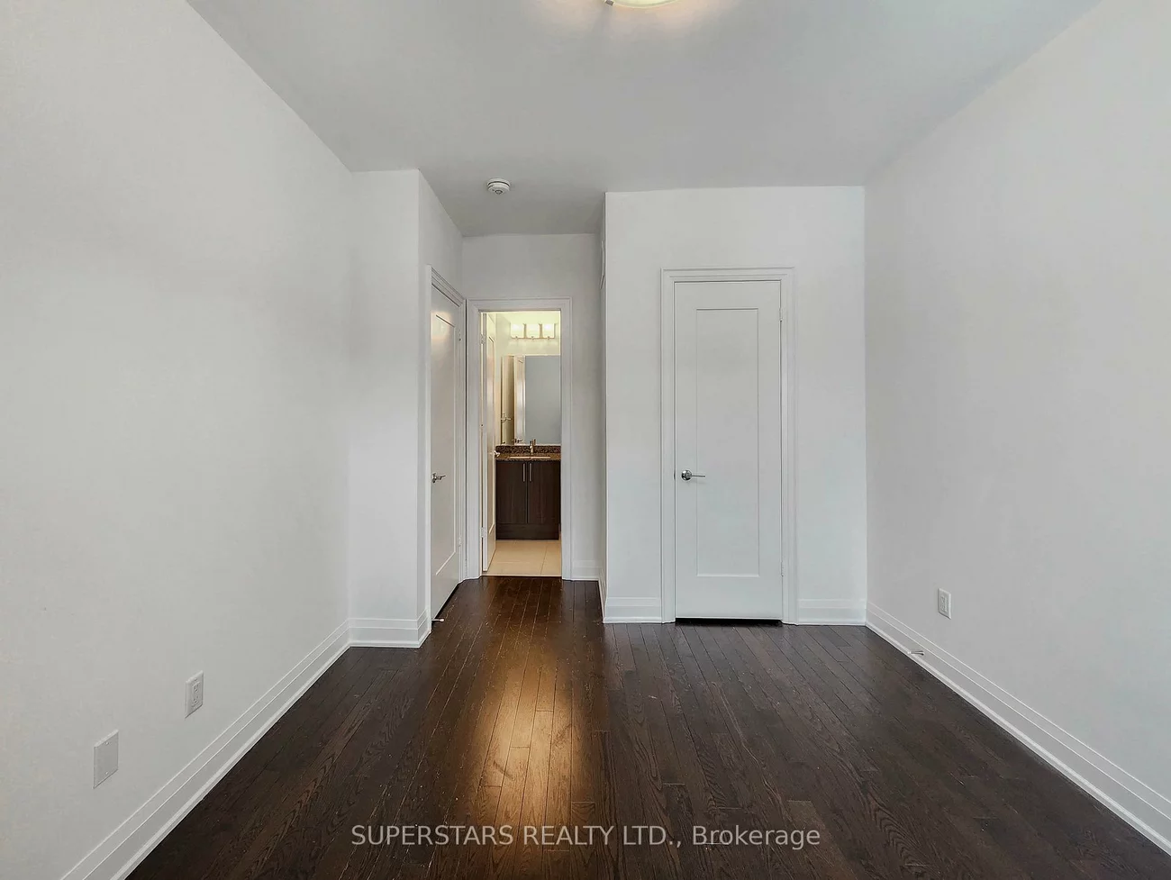 57, Divon, Bayview Hill, Richmond Hill