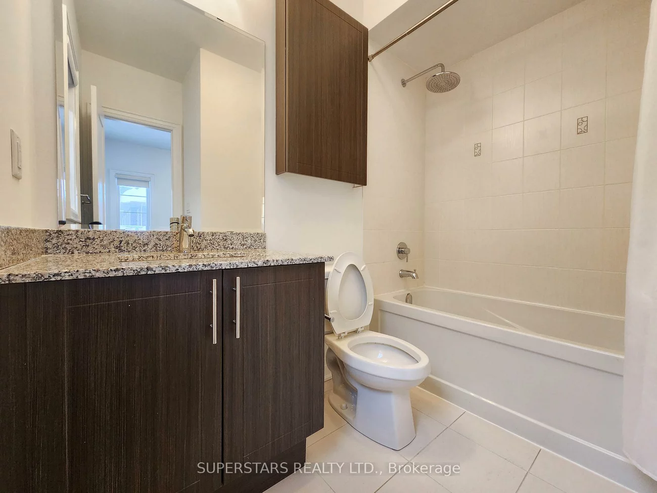 57, Divon, Bayview Hill, Richmond Hill