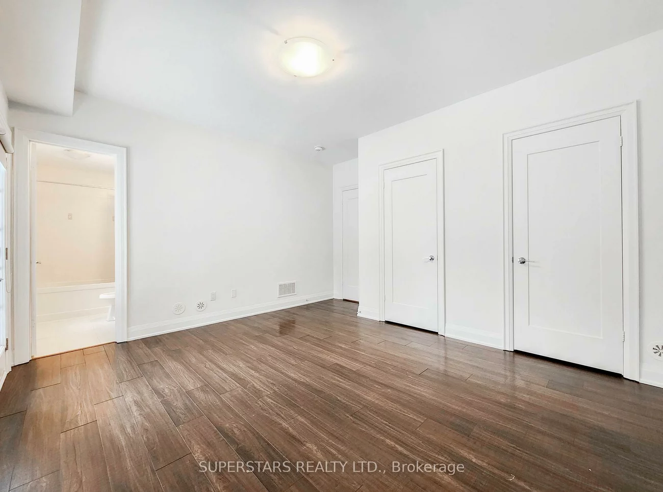 57, Divon, Bayview Hill, Richmond Hill