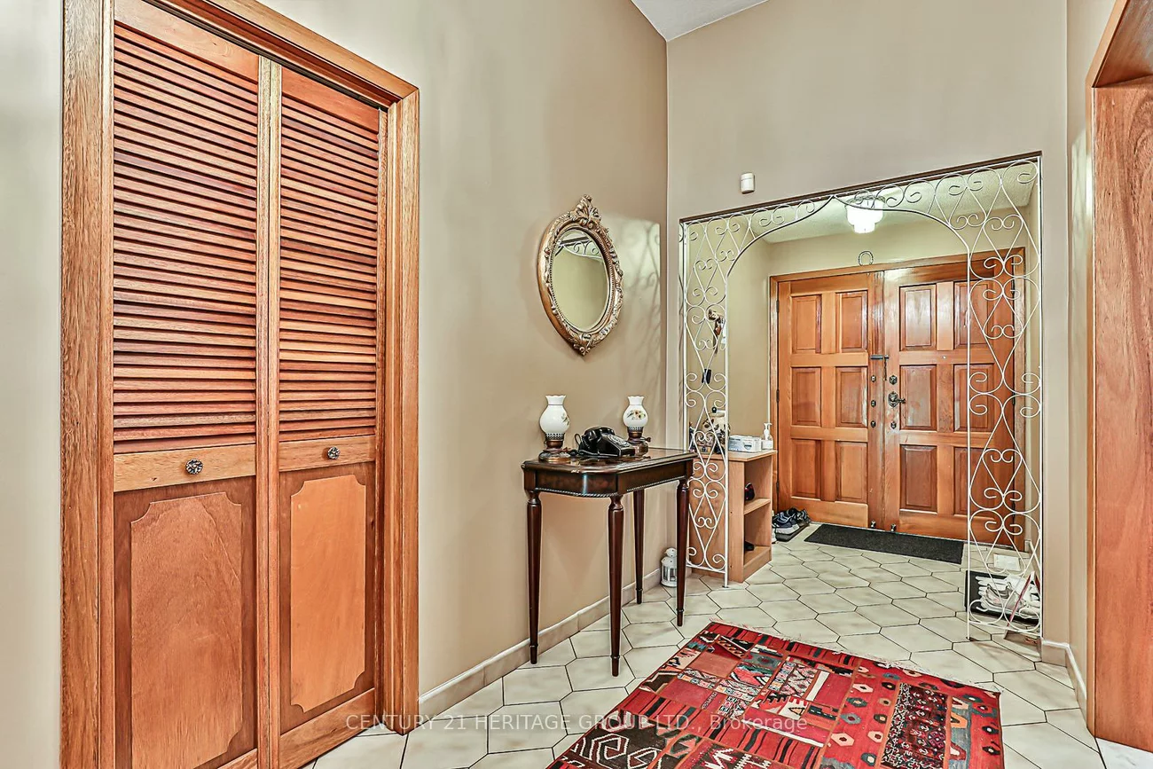 40, Weldrick, North Richvale, Richmond Hill