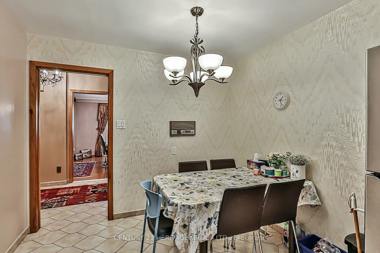 40, Weldrick, North Richvale, Richmond Hill