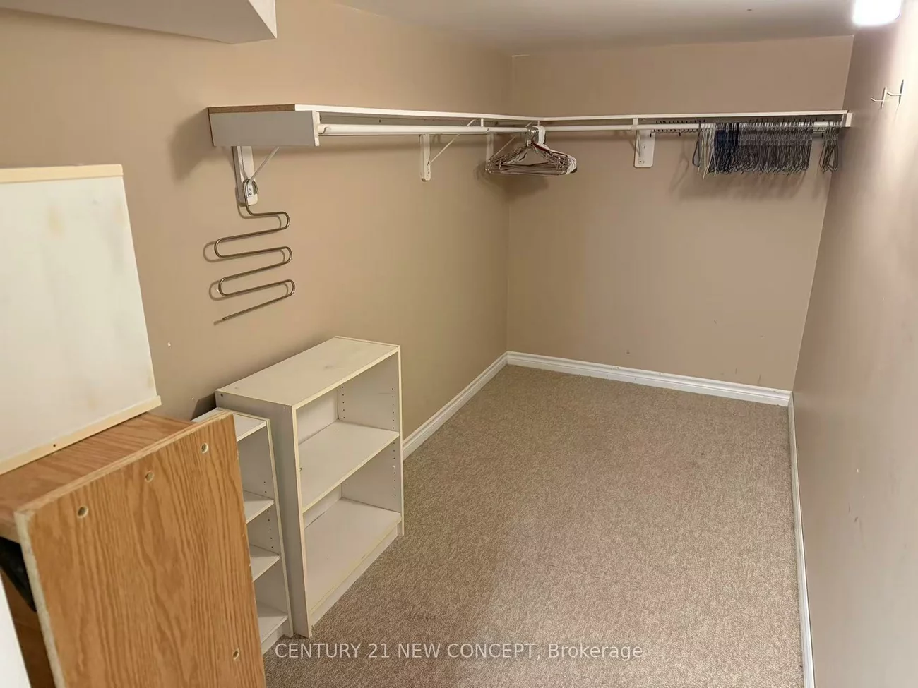 75, Alpaca, Jefferson, Richmond Hill