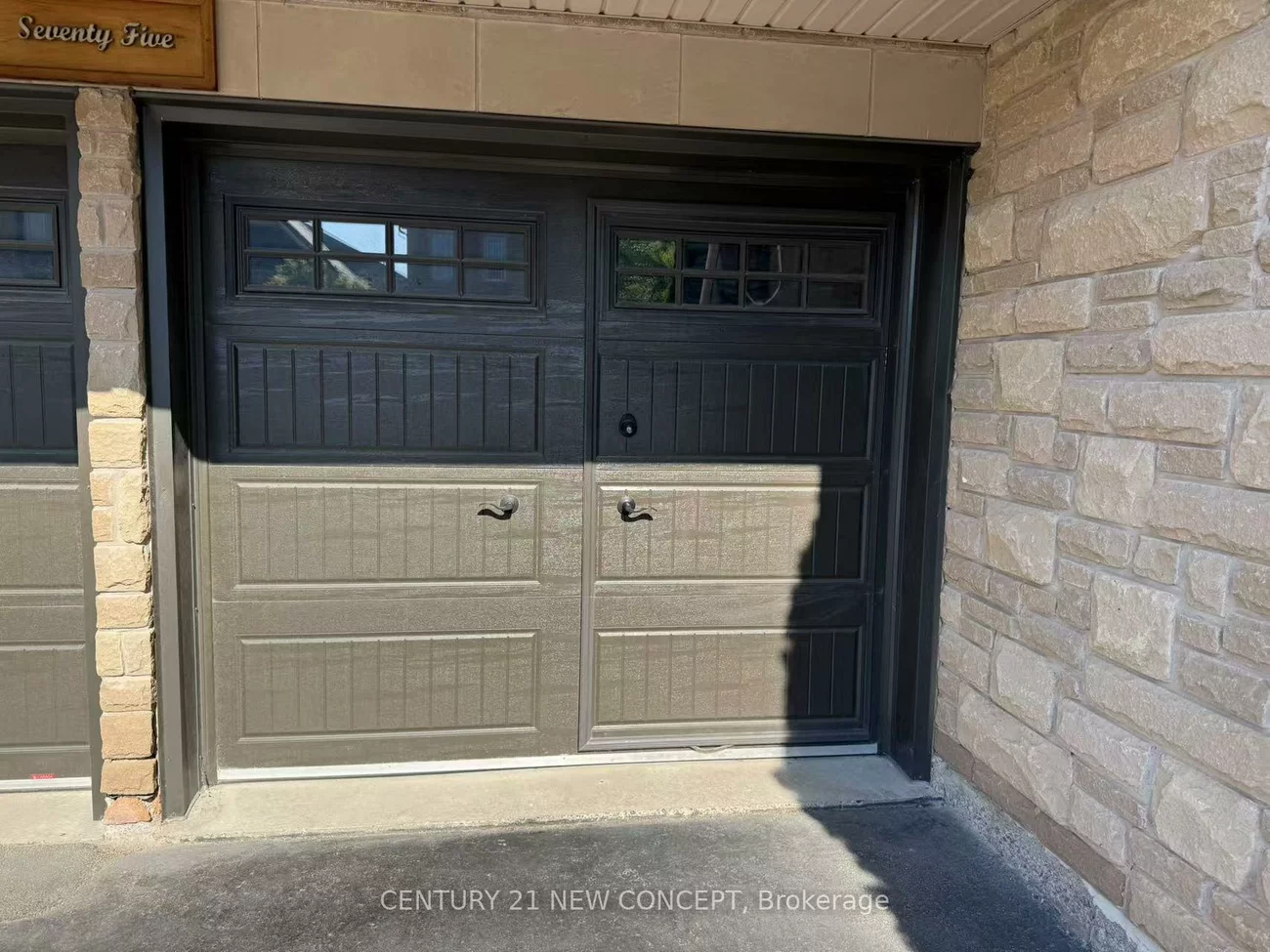 75, Alpaca, Jefferson, Richmond Hill