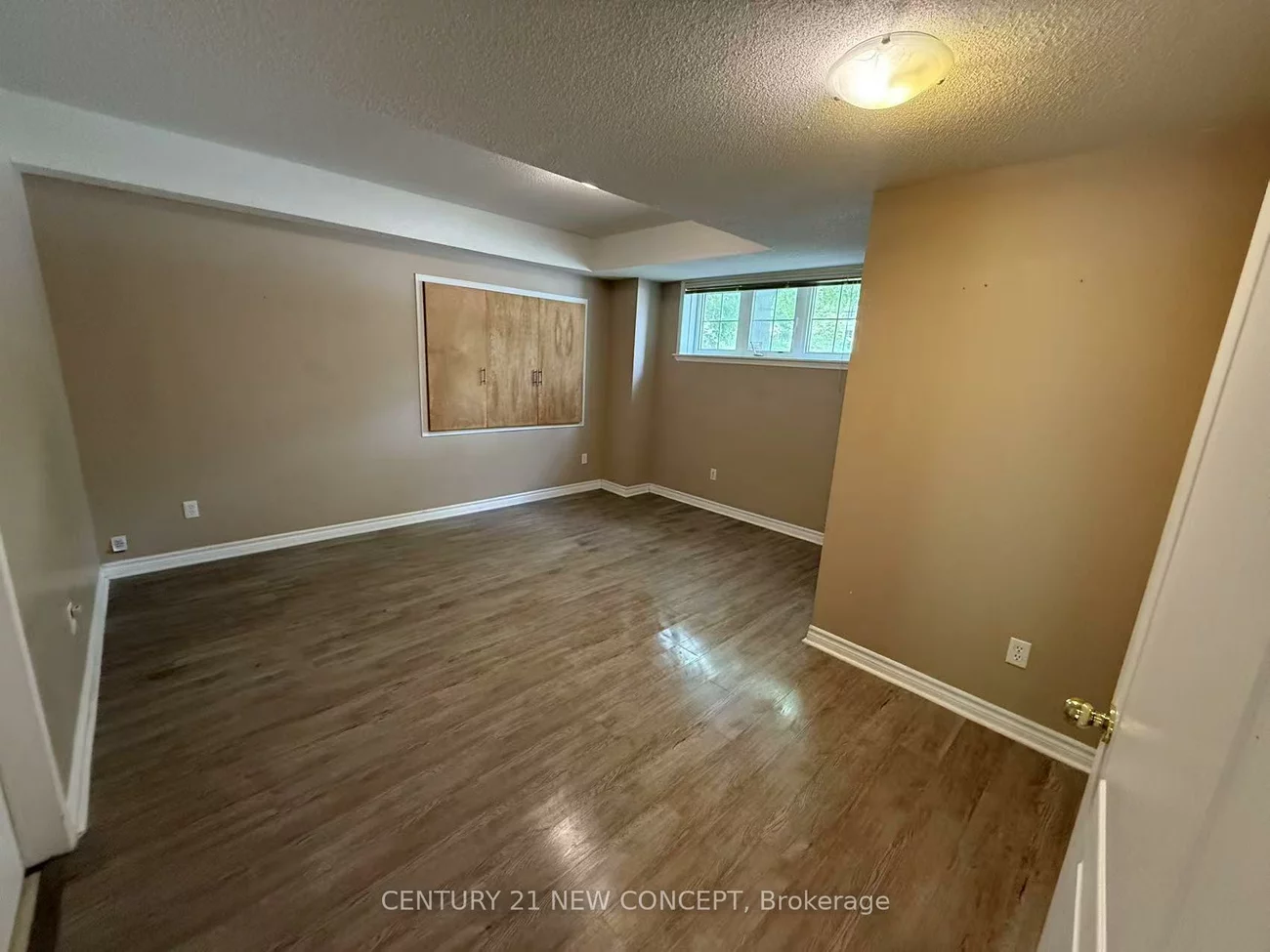 75, Alpaca, Jefferson, Richmond Hill