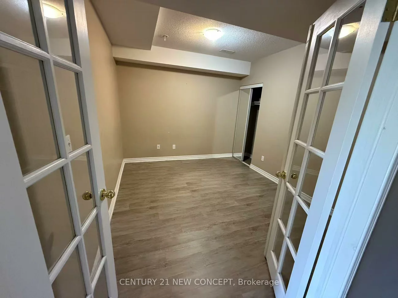 75, Alpaca, Jefferson, Richmond Hill