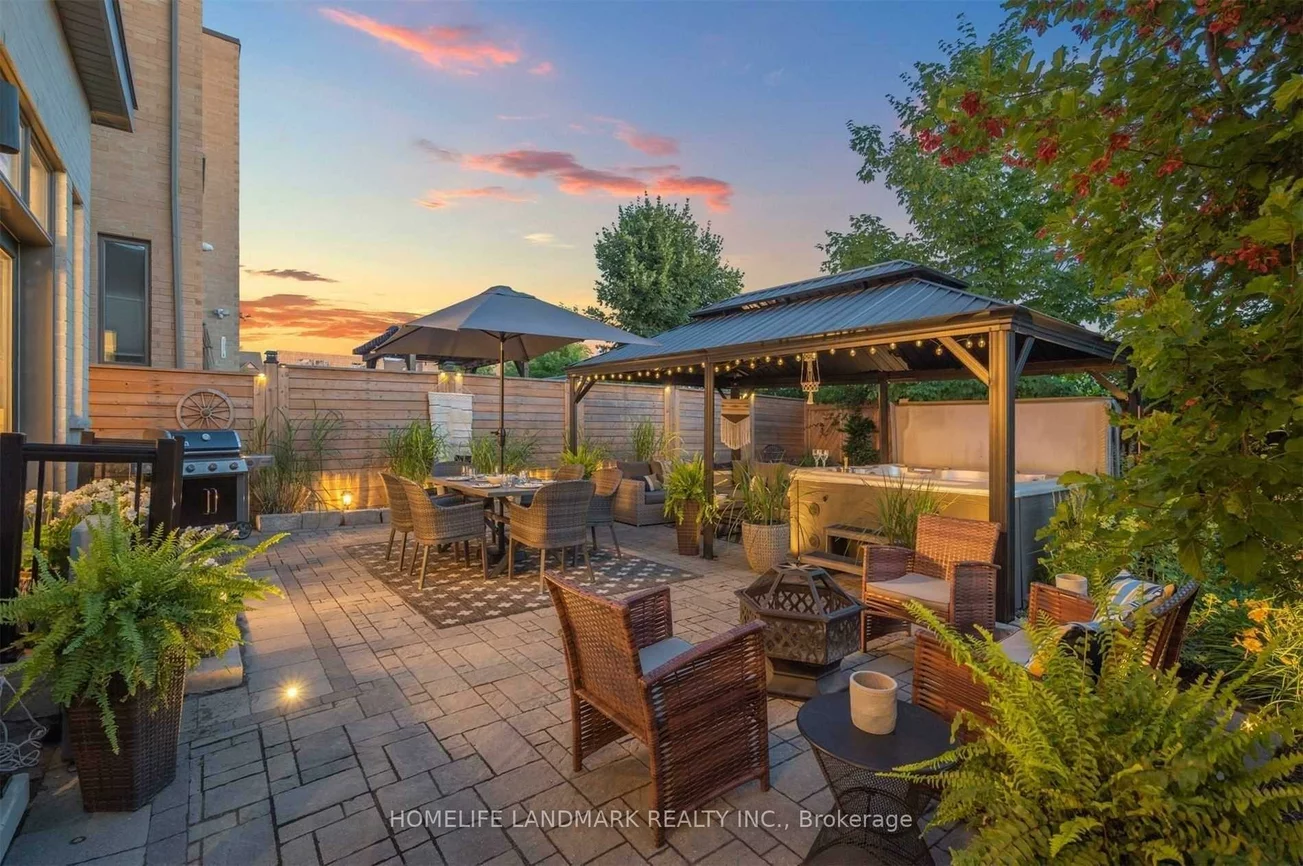 8, Kent Matthew, Oak Ridges, Richmond Hill