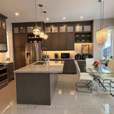 8, Kent Matthew, Oak Ridges, Richmond Hill