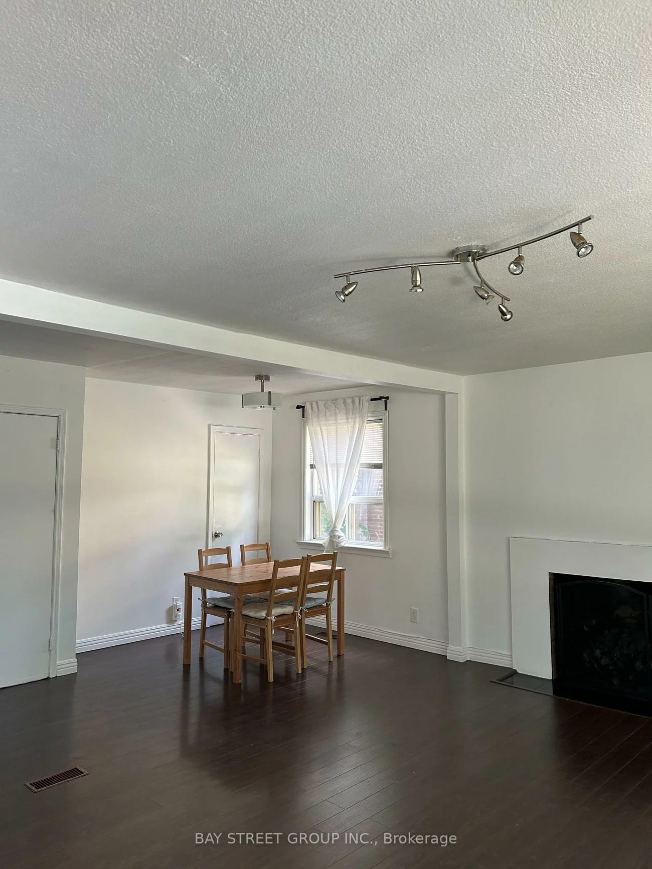 93, Cartier, Crosby, Richmond Hill