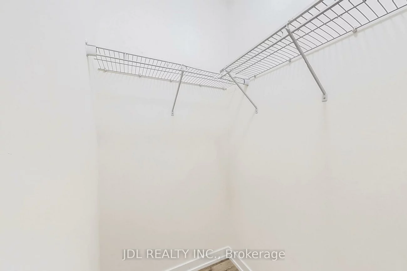 370, Red Maple, Langstaff, Richmond Hill