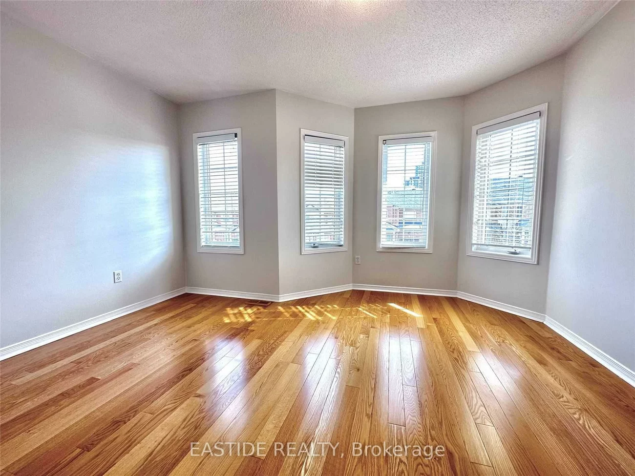 24, Revelstoke, Langstaff, Richmond Hill