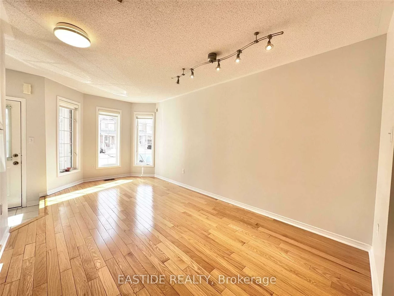 24, Revelstoke, Langstaff, Richmond Hill