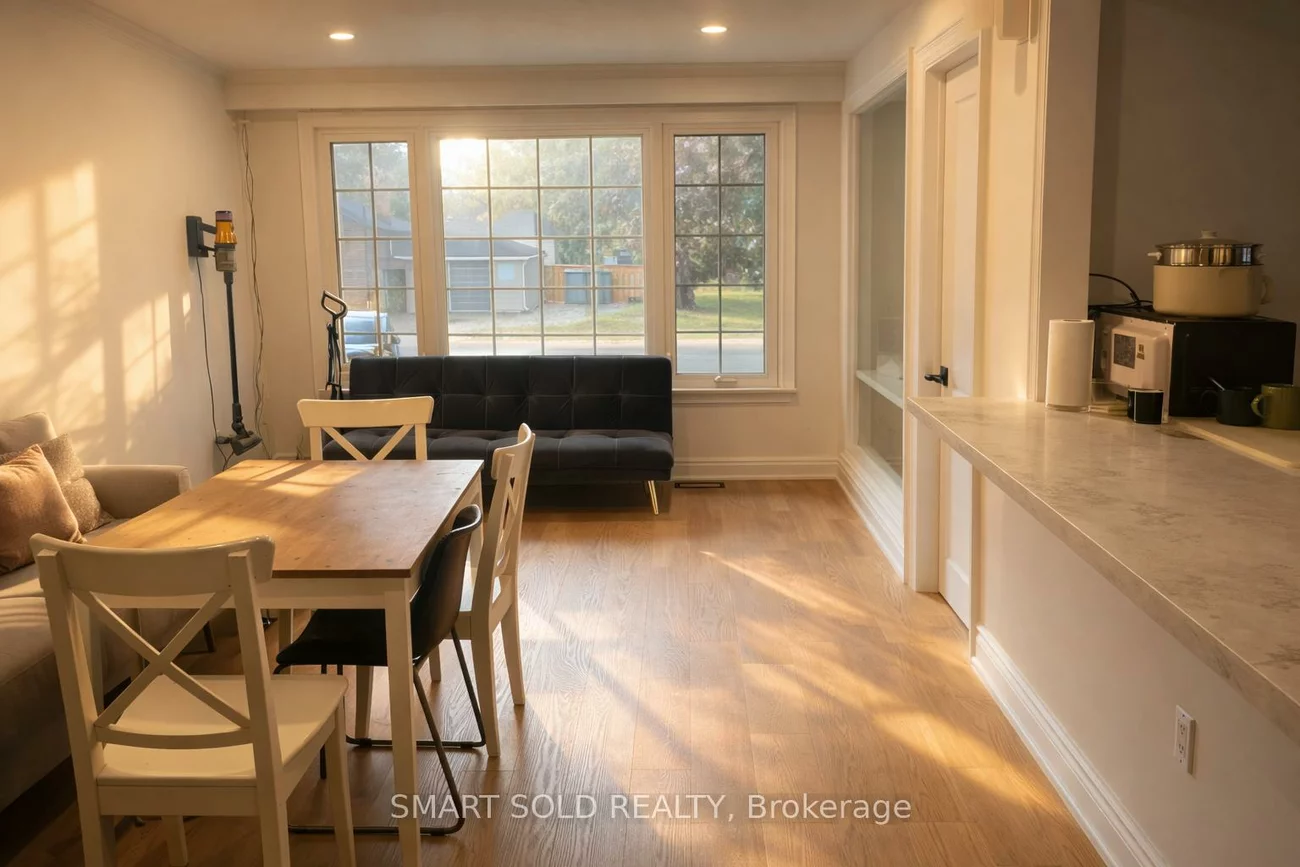 7, Sussex, Crosby, Richmond Hill