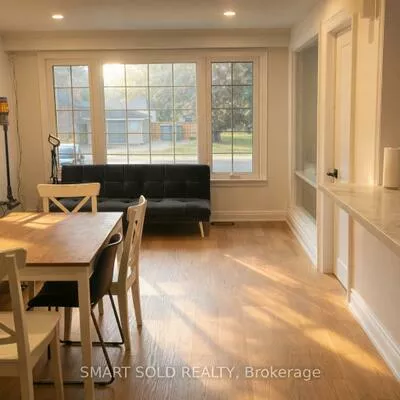 7, Sussex, Crosby, Richmond Hill