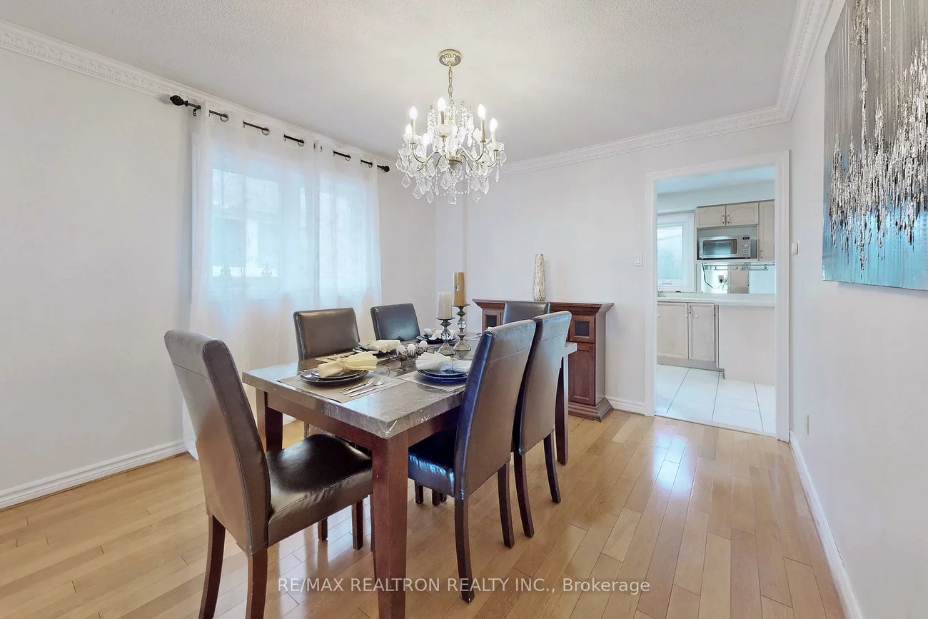 32, Subrisco, Devonsleigh, Richmond Hill