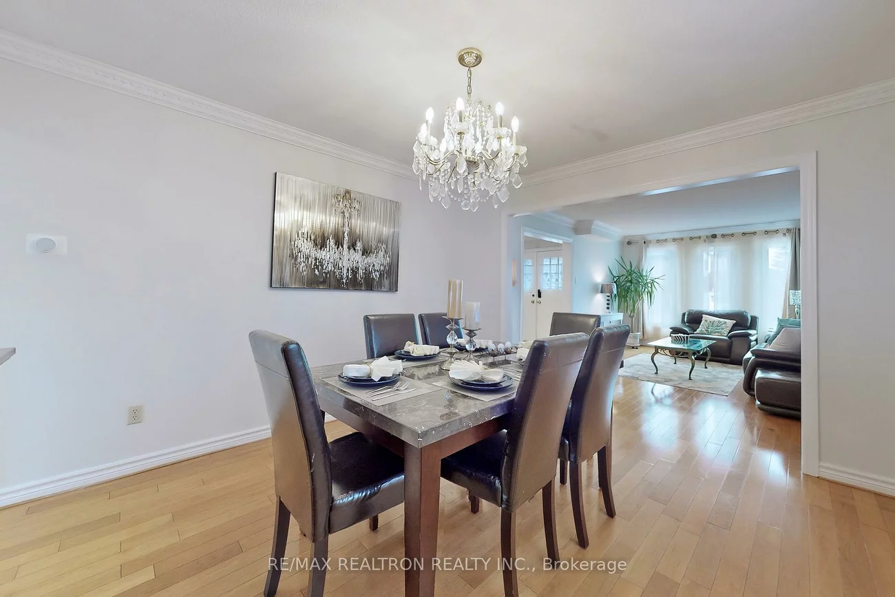 32, Subrisco, Devonsleigh, Richmond Hill