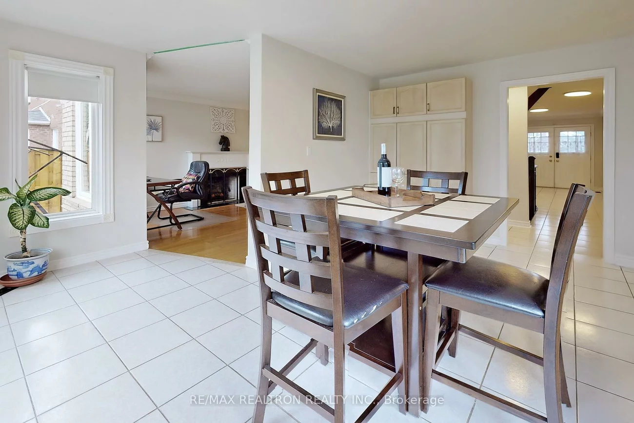 32, Subrisco, Devonsleigh, Richmond Hill