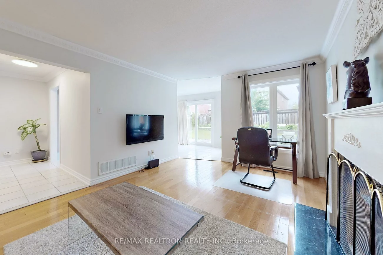 32, Subrisco, Devonsleigh, Richmond Hill