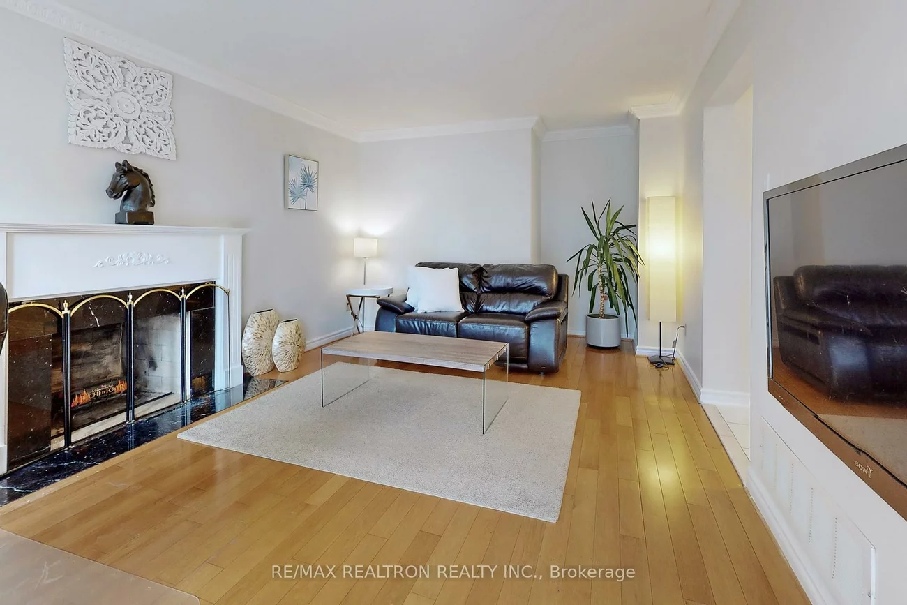 32, Subrisco, Devonsleigh, Richmond Hill