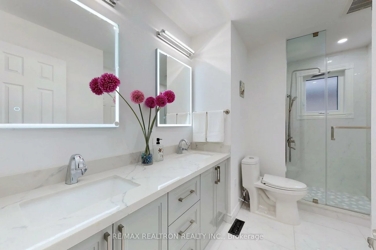 32, Subrisco, Devonsleigh, Richmond Hill