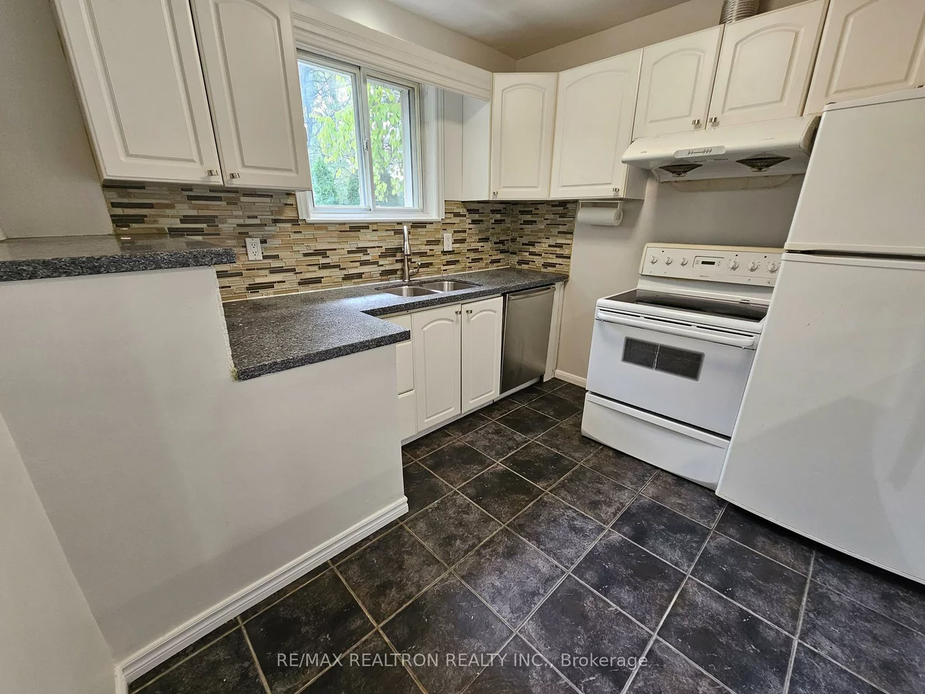 358, Browndale, Crosby, Richmond Hill