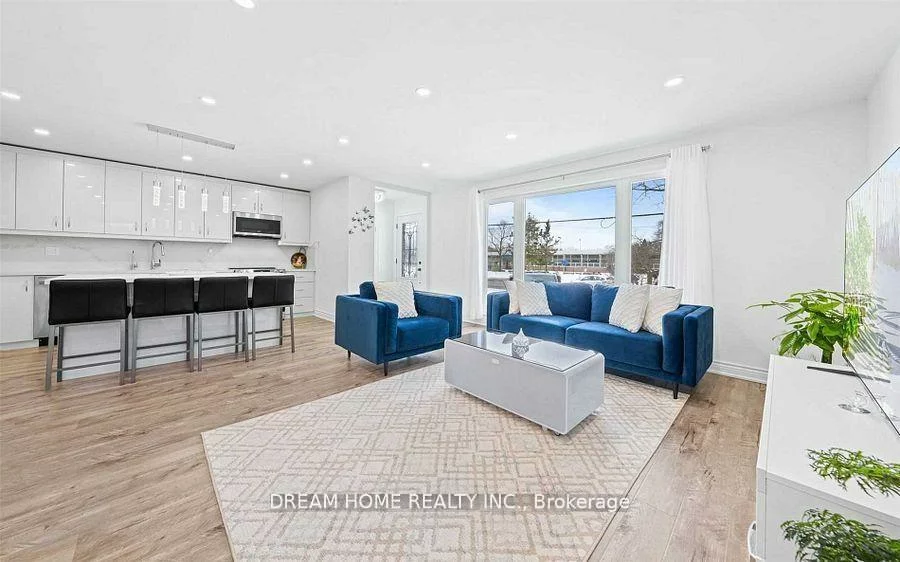 302, Crosby, Crosby, Richmond Hill